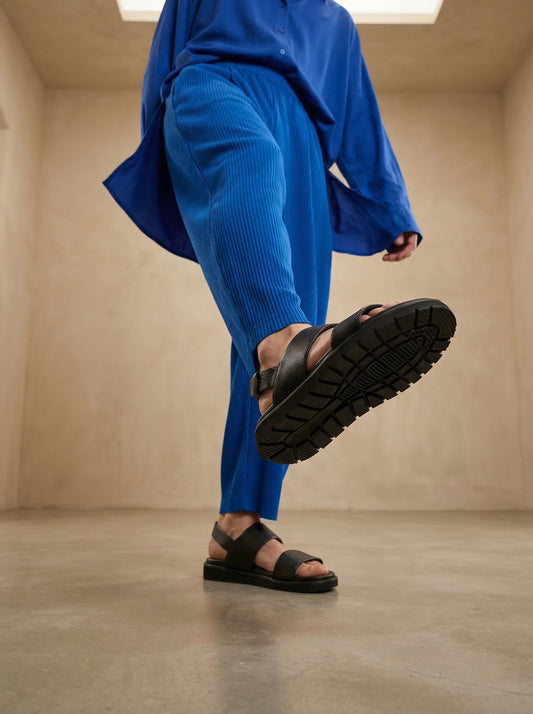 Black 4427-1 Sandals