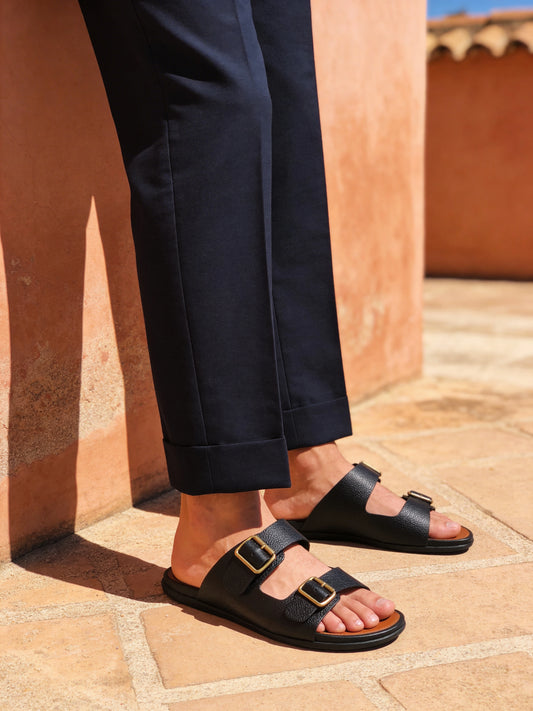 CGSC 26 BRWN Slippers with Black Straps